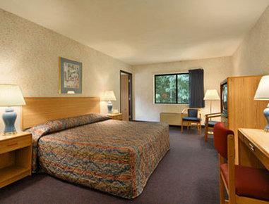 Super 8 By Wyndham Oneonta/Cooperstown Ξενοδοχείο Εξωτερικό φωτογραφία